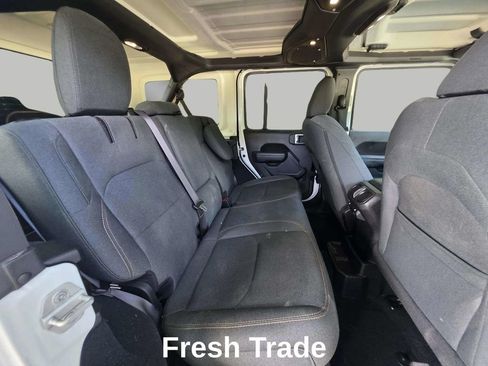 Used 2024 Jeep Wrangler Unlimited AWD/4WD image 9