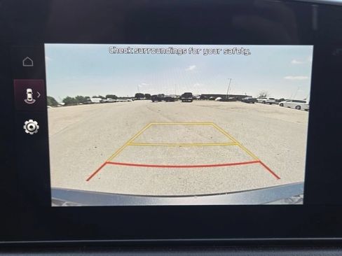 Used 2023 Kia Niro EX FWD image 10