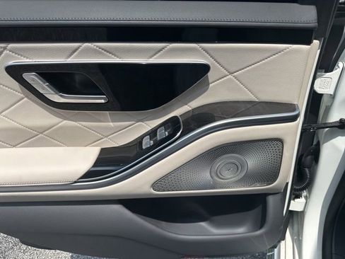 Used 2023 Mercedes-Benz S 580 4MATIC Sedan image 32