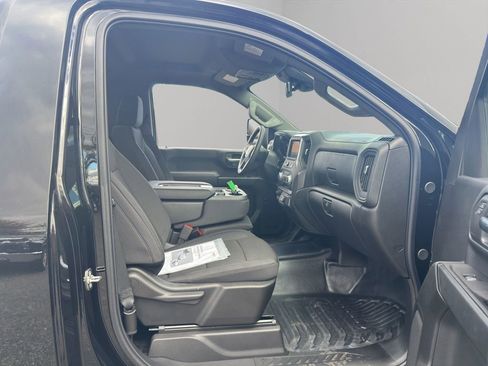 New 2025 GMC Sierra 2500 Pro w/ Convenience Package image 18