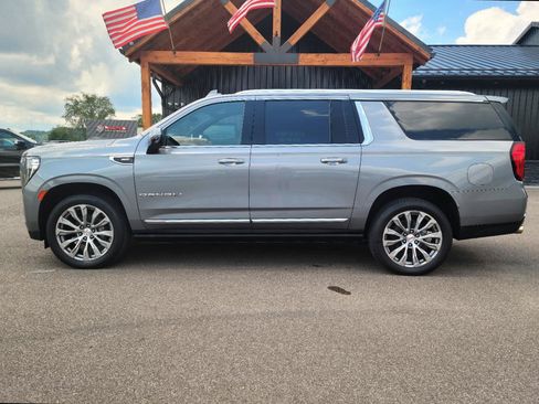 Used 2021 GMC Yukon XL Denali w/ Denali Premium Package AWD/4WD image 24