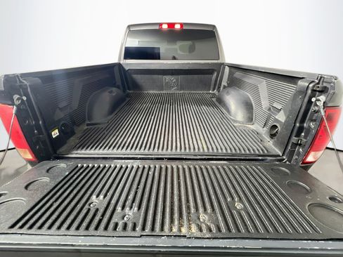 Used 2020 RAM 1500 Tradesman w/ Chrome Plus Package RWD image 31