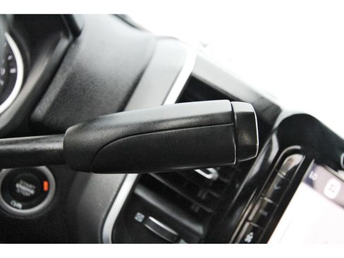 Used 2025 RAM 2500 Big Horn AWD/4WD image 24