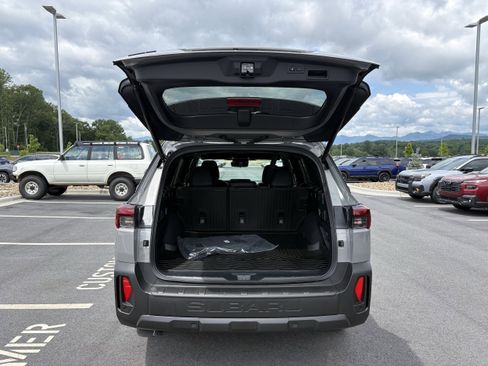New 2026 Subaru Outback Touring AWD/4WD image 9