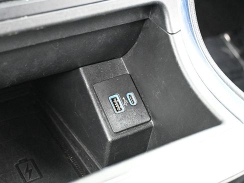 Used 2022 Ford Edge Titanium image 27