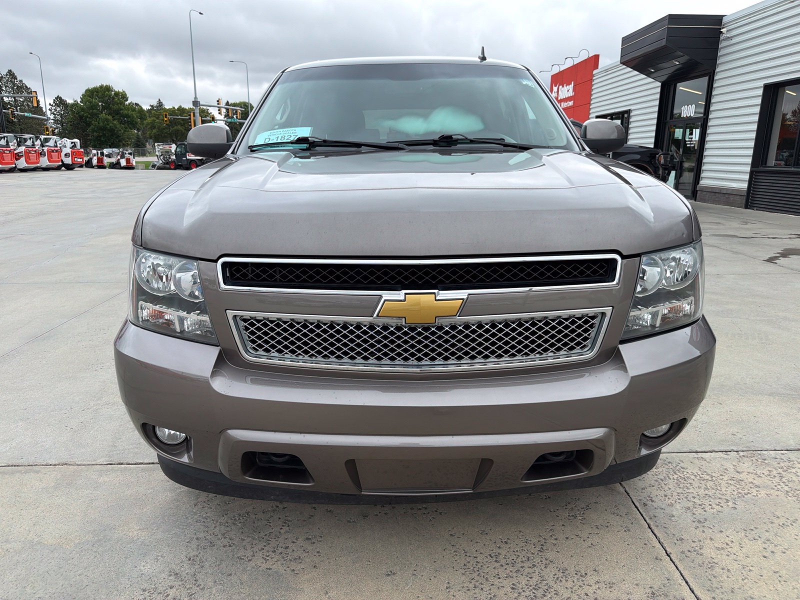 Used 2013 Chevrolet Tahoe LT w/ Luxury Package AWD/4WD image 3