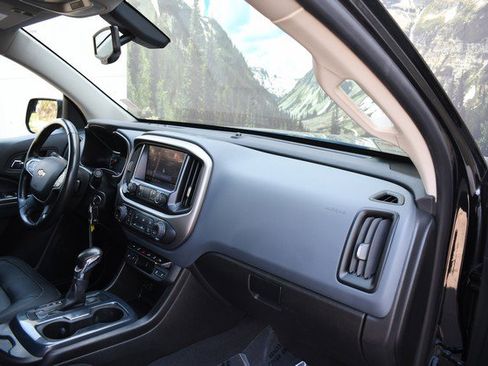 Used 2022 Chevrolet Colorado Z71 AWD/4WD image 24