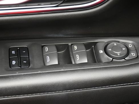 Used 2023 Chevrolet Tahoe Z71 AWD/4WD image 31