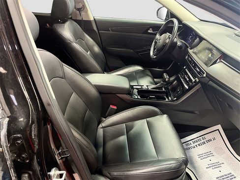 Used 2020 Kia Cadenza Technology image 29