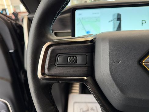 Used 2023 Rivian R1S Adventure AWD/4WD image 21
