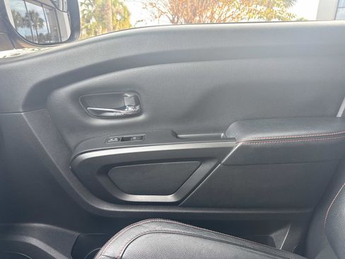 Used 2021 Nissan Titan PRO-4X w/ Pro-4x Convenience Package image 23