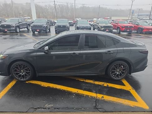 Used 2025 Toyota Camry XSE w/ Premium Plus Package image 7