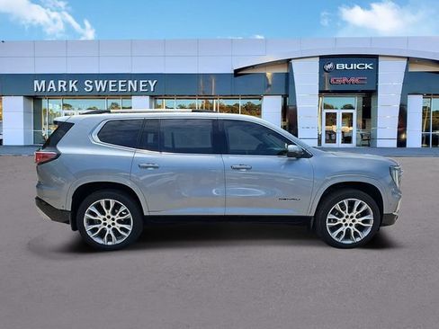 Used 2025 GMC Acadia Denali w/ Super Cruise Package FWD image 34
