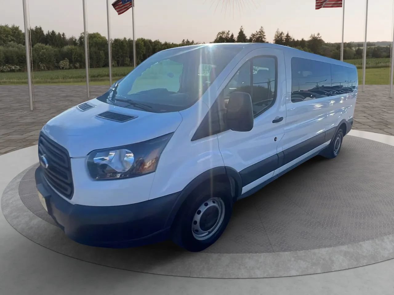 Used 2018 Ford Transit 350 XL RWD image 27