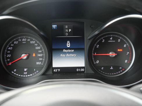 Used 2019 Mercedes-Benz GLC 300 4MATIC Coupe image 19