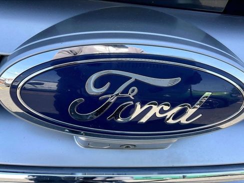 Used 2015 Ford Edge Titanium w/ Equipment Group 302A AWD/4WD image 33
