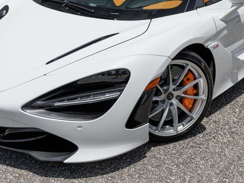 Used 2020 McLaren 720S Spider RWD image 34