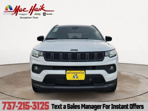 New 2026 Jeep Compass Latitude image 8