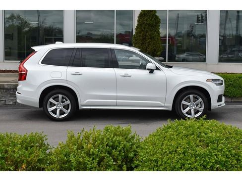 Used 2023 Volvo XC90 B5 Core w/ Protection Package Premier image 3