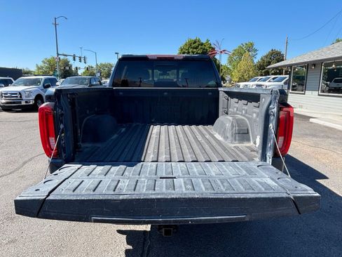 Used 2020 GMC Sierra 1500 SLT w/ SLT Premium Plus Package AWD/4WD image 11