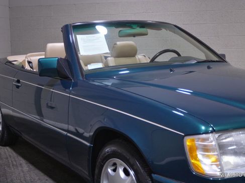 Used 1995 Mercedes-Benz E 320 Convertible image 11
