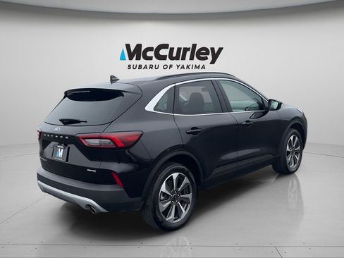 Used 2025 Ford Escape Platinum image 9