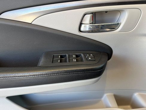 Used 2016 Honda Pilot EX-L image 11