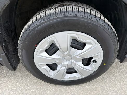 Certified 2024 Subaru Forester image 18