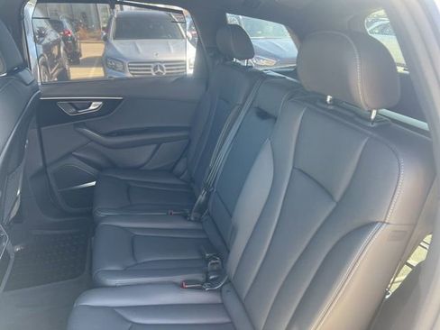 Used 2025 Audi Q7 3.0T Premium Plus w/ Premium Plus Package image 8