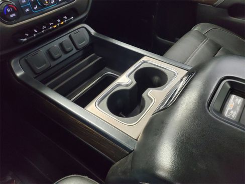 Used 2018 GMC Sierra 3500 Denali w/ Duramax Plus Package image 27