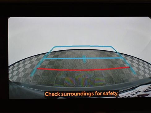 Used 2023 Toyota Highlander Bronze Edition image 30