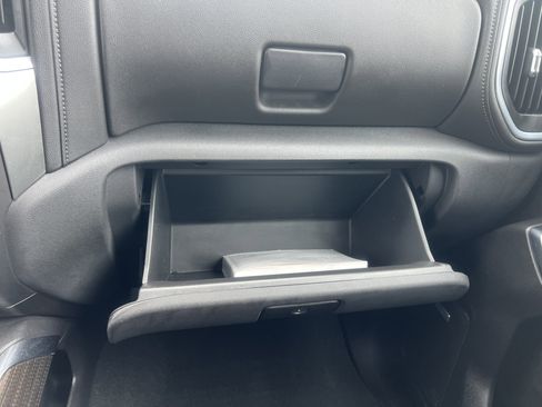 Certified 2021 Chevrolet Silverado 1500 RST w/ Convenience Package II image 27