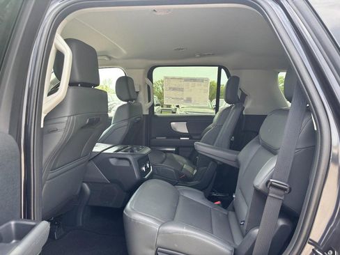 New 2026 Ford Expedition Active AWD/4WD image 13