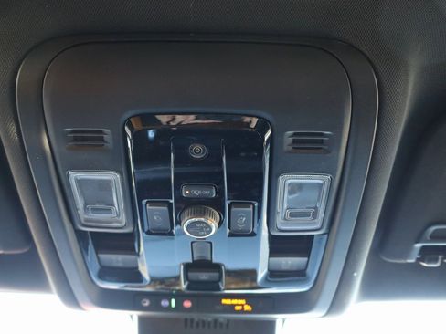 New 2026 Chevrolet Suburban High Country image 22