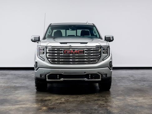 Used 2024 GMC Sierra 1500 Denali image 2