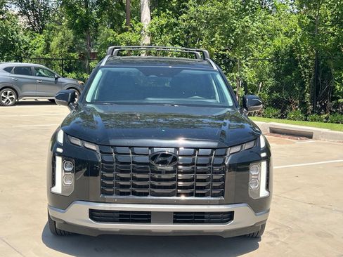 Used 2023 Hyundai Palisade SEL w/ Premium Package AWD/4WD image 2