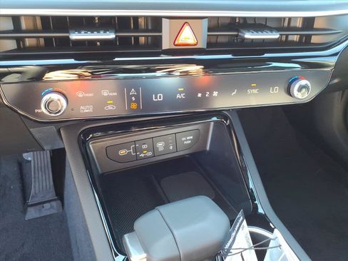 New 2026 Kia K5 GT-Line w/ GT-Line Premium Package FWD image 23