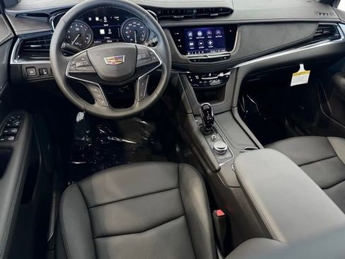 New 2026 Cadillac XT5 Premium Luxury w/ Driver Assist Package AWD/4WD image 11