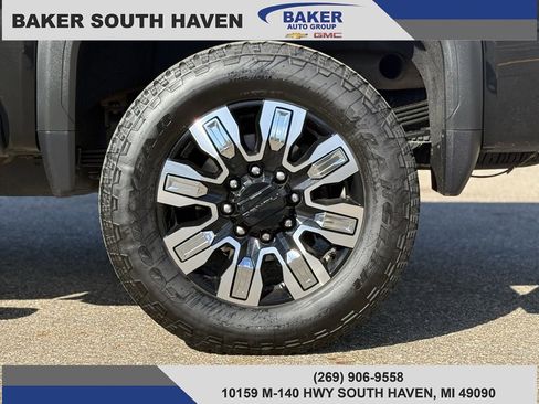 Used 2024 GMC Sierra 2500 Denali w/ Denali Reserve Package image 4