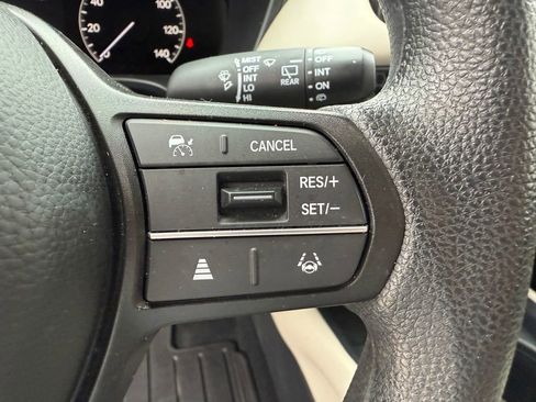 Used 2024 Honda HR-V LX image 15