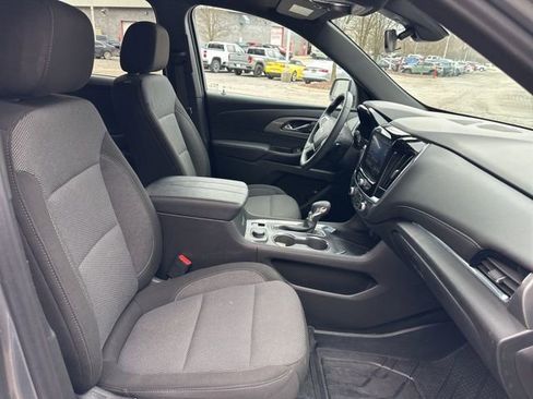 Used 2023 Chevrolet Traverse LT FWD image 31