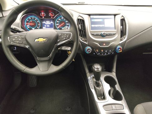 Used 2018 Chevrolet Cruze LT w/ LT Fleet Convenience Package FWD image 22