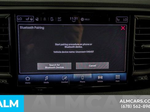 Used 2024 Chrysler Pacifica Touring-L image 35