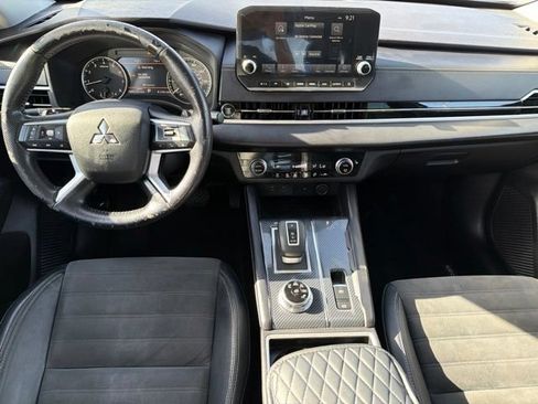 Used 2022 Mitsubishi Outlander SE FWD image 19
