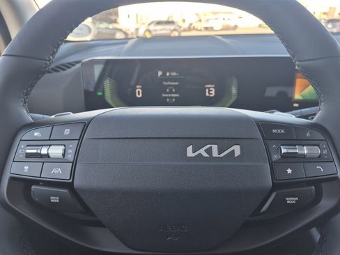 New 2026 Kia Sportage EX image 18