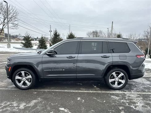 Used 2021 Jeep Grand Cherokee L Limited w/ Trailer Tow Group (B) image 2