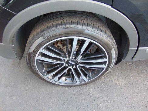 Used 2017 Lincoln MKC Reserve w/ Lincoln MKC Climate Package image 35