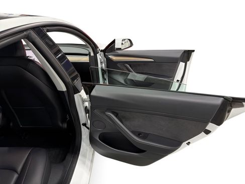 Certified 2023 Tesla Model 3 Standard Range RWD image 12