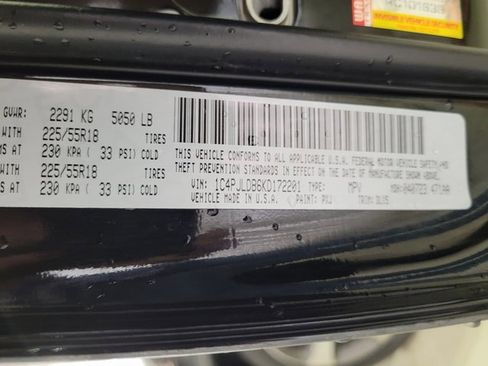 Used 2019 Jeep Cherokee Limited image 50