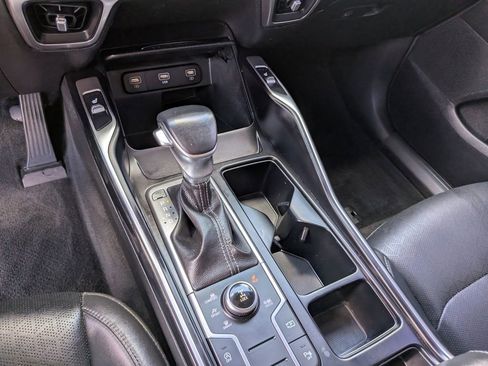 Used 2022 Kia Sorento S w/ Panoramic Sunroof Package AWD/4WD image 25